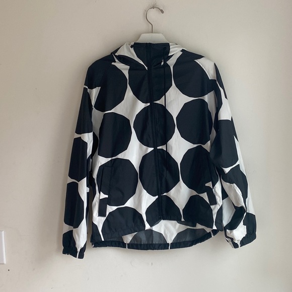 Marimekko Jackets & Blazers - Marimekko for Uniqlo black and white geometric circles wind breaker
